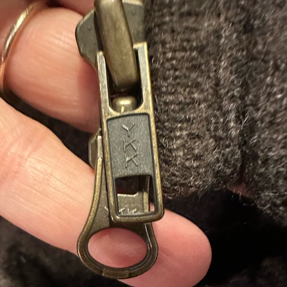 100% Lambswool zip up cardigan sweater by Viyella. Extremely cozy feeling - Picture 10 of 12